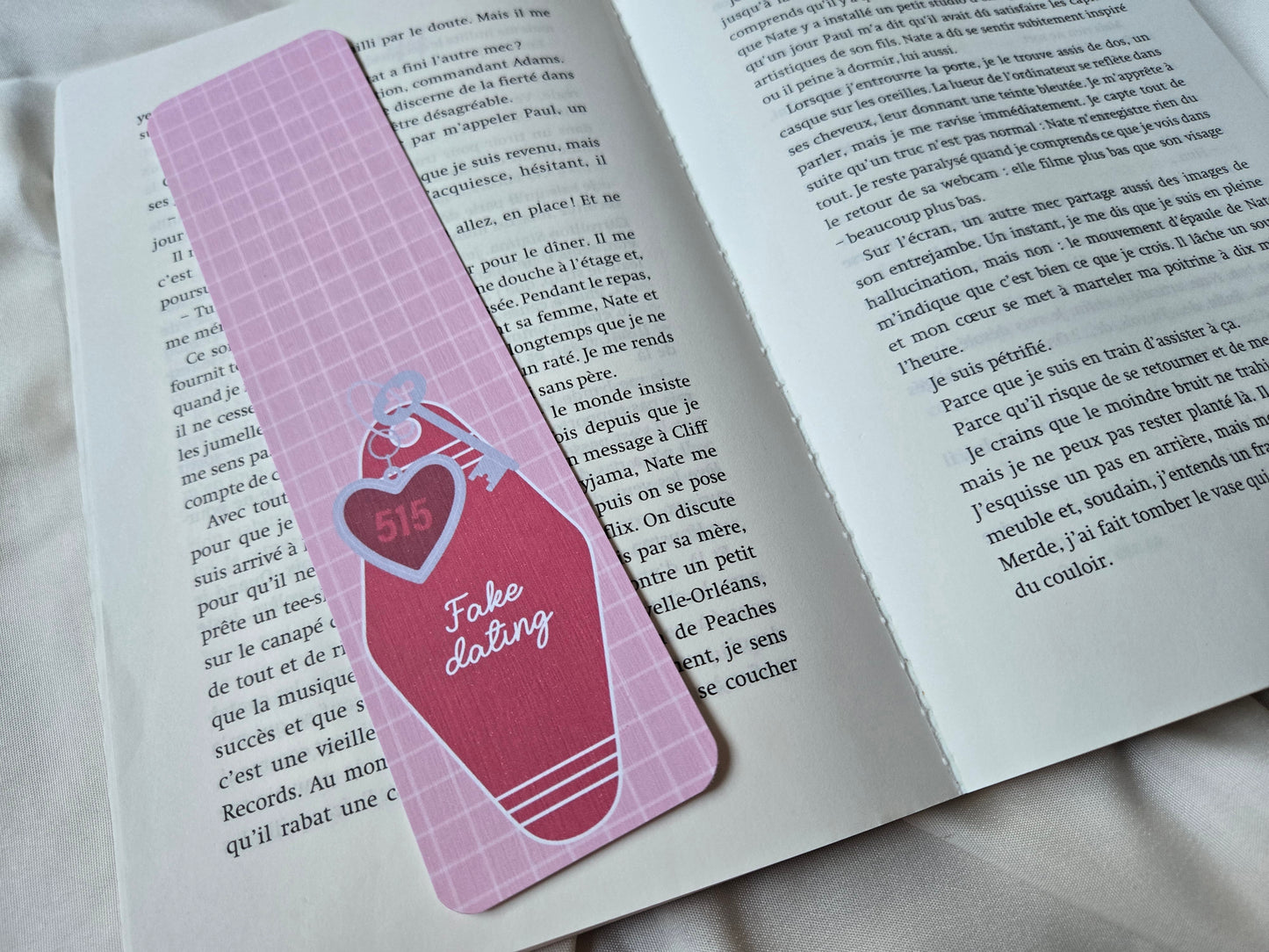 Marque-page Fake dating ♥ Collection Clé de motel